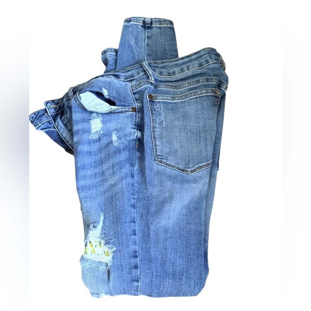Judy Blue Women’s Distressed High Rise, Lemon Patch Skinny Fit - Picture 5 of 11